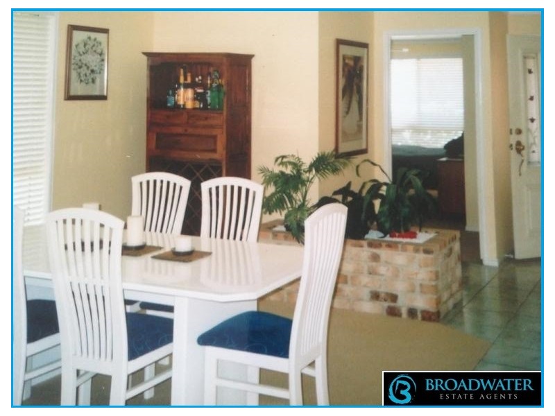 6 Suncrest Court, Parkwood QLD 4214