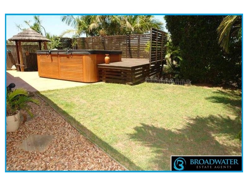 6 Suncrest Court, Parkwood QLD 4214