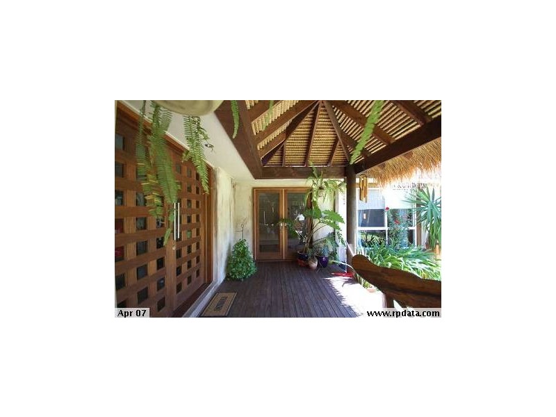 10 Parasol Street, Ashmore QLD 4214
