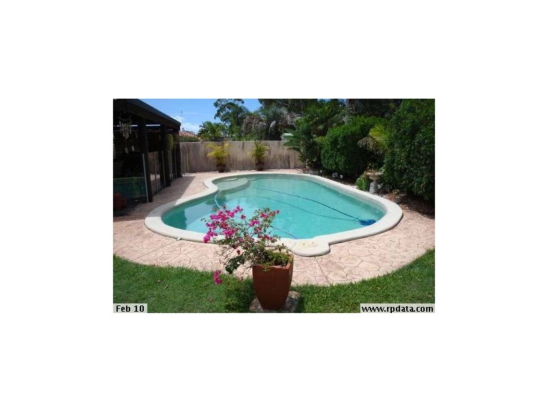 10 Parasol Street, Ashmore QLD 4214