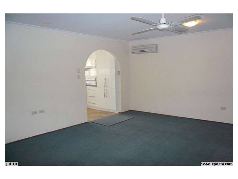 2/55 Albion Avenue, Miami QLD 4220