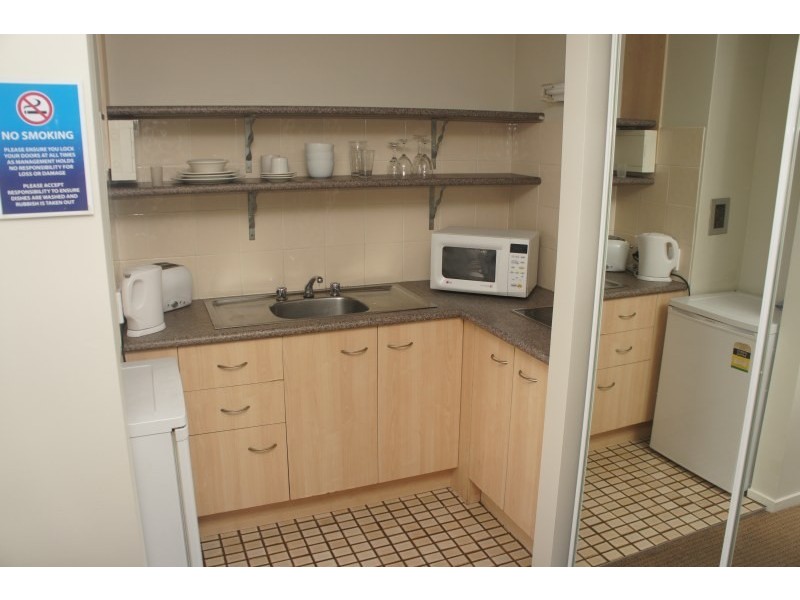 56/2877 Gold Coast Highway, Surfers Paradise QLD 4217