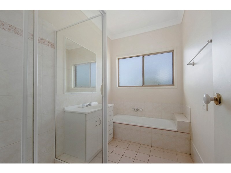 5 Adam Court, Oxenford QLD 4210