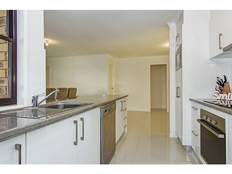 17 Colisa Crescent, Regents Park QLD 4118