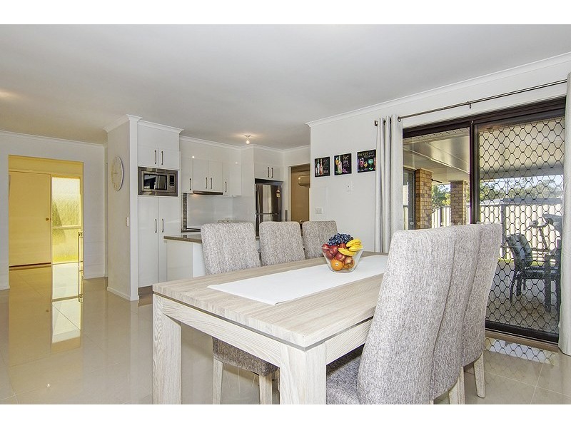 17 Colisa Crescent, Regents Park QLD 4118