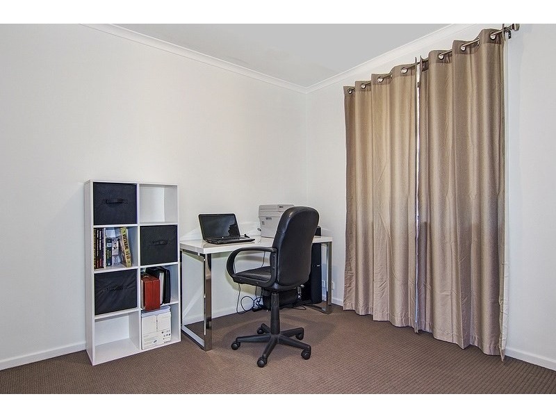 17 Colisa Crescent, Regents Park QLD 4118