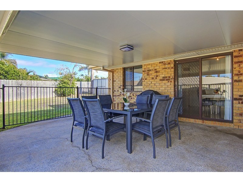 17 Colisa Crescent, Regents Park QLD 4118