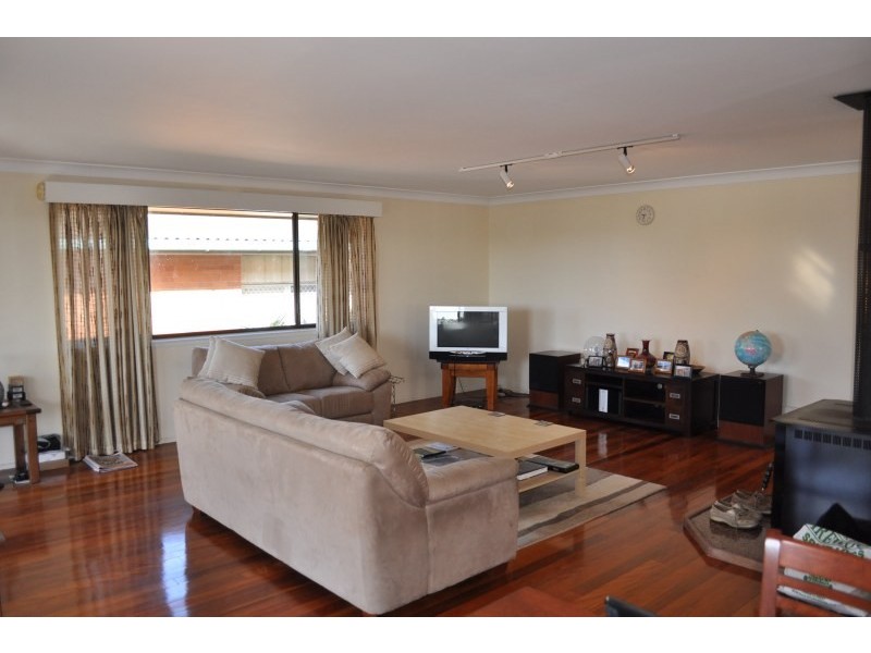 38 Echlin Street, Labrador QLD 4215