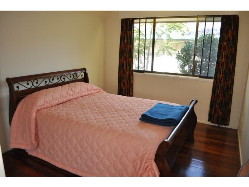 38 Echlin Street, Labrador QLD 4215