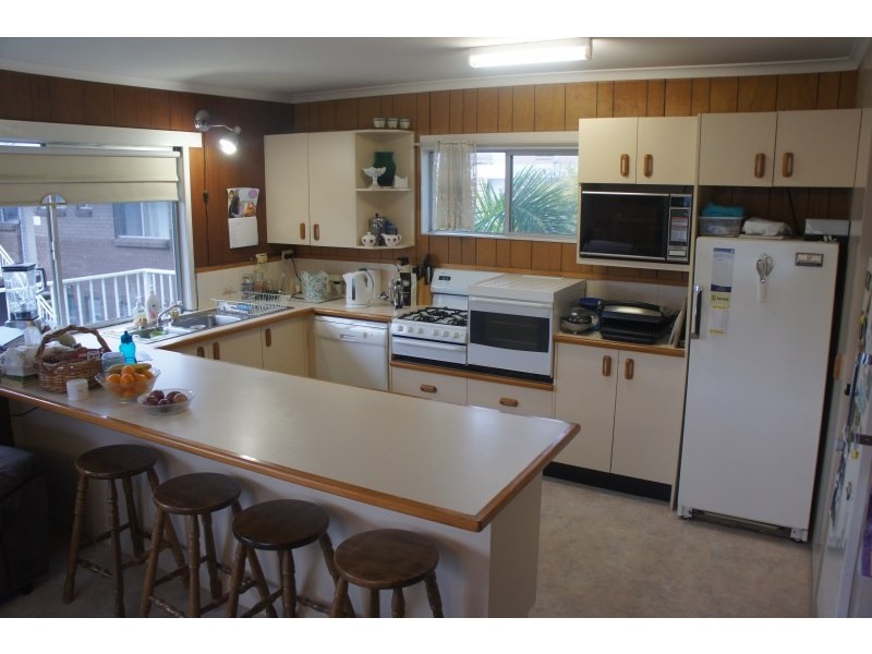 61 Back Street, Biggera Waters QLD 4216