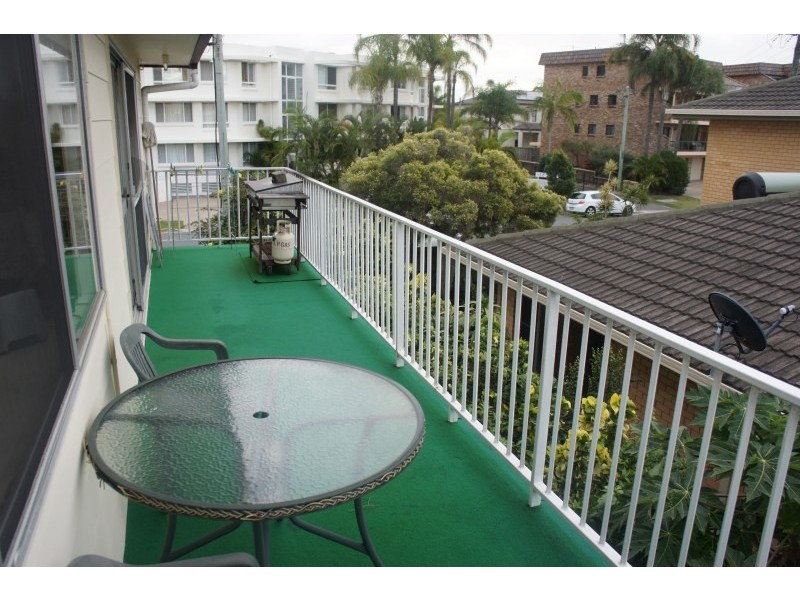 61 Back Street, Biggera Waters QLD 4216