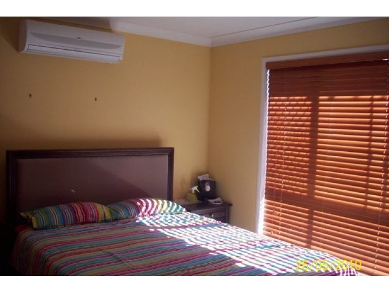 16 Harrow Street, Arundel QLD 4214