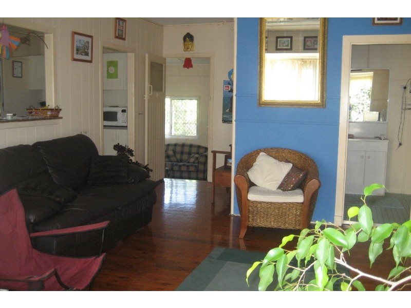 52 Central Street, Labrador QLD 4215