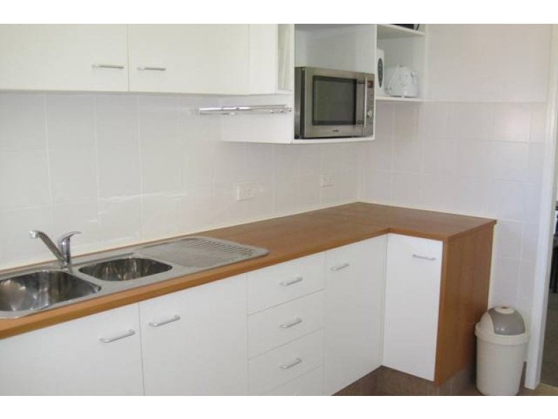 Unit 10/35 McMillan Street, Labrador QLD 4215