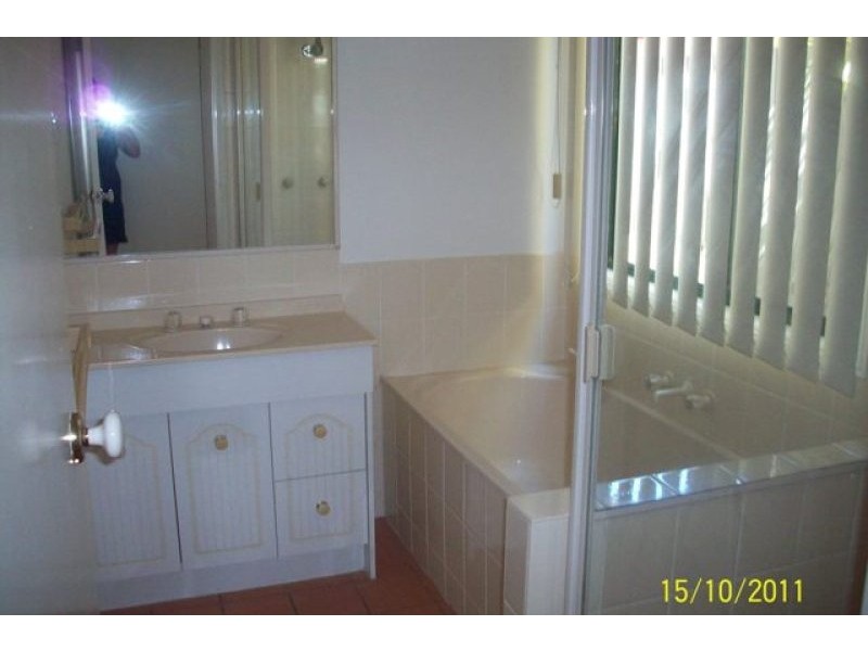 106 Sidney Nolen Drive, Coombabah QLD 4216