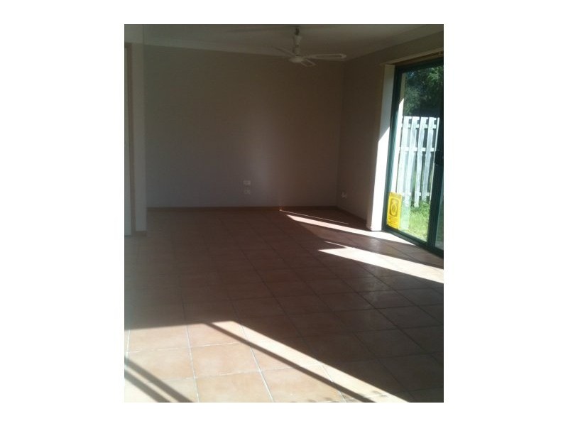 174 Greenacre Drive, Parkwood QLD 4214