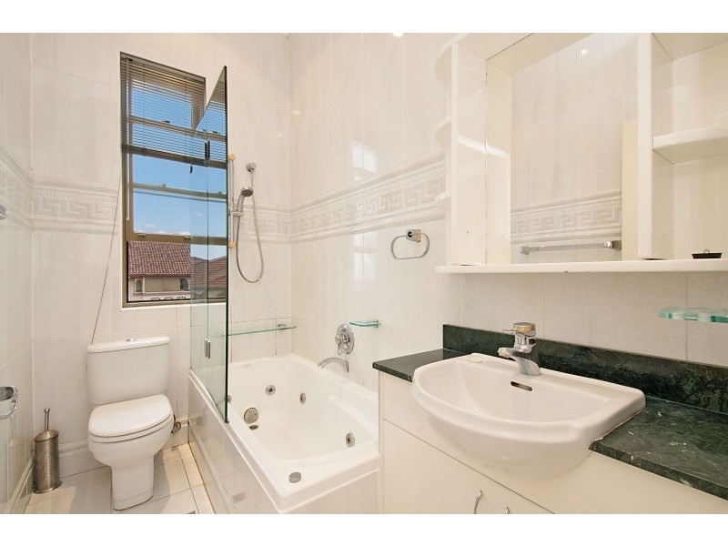 Upper 302 Bondi Road, Bondi NSW 2026