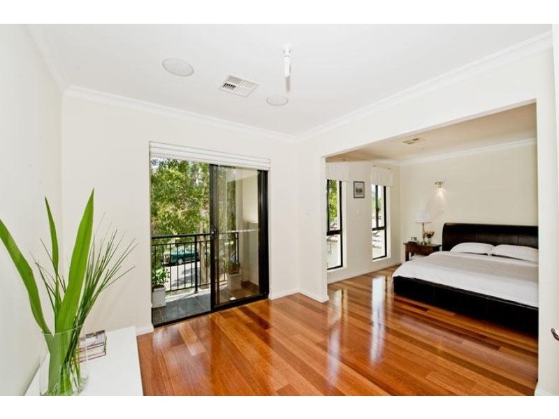 16 Brassie Street, North Bondi NSW 2026