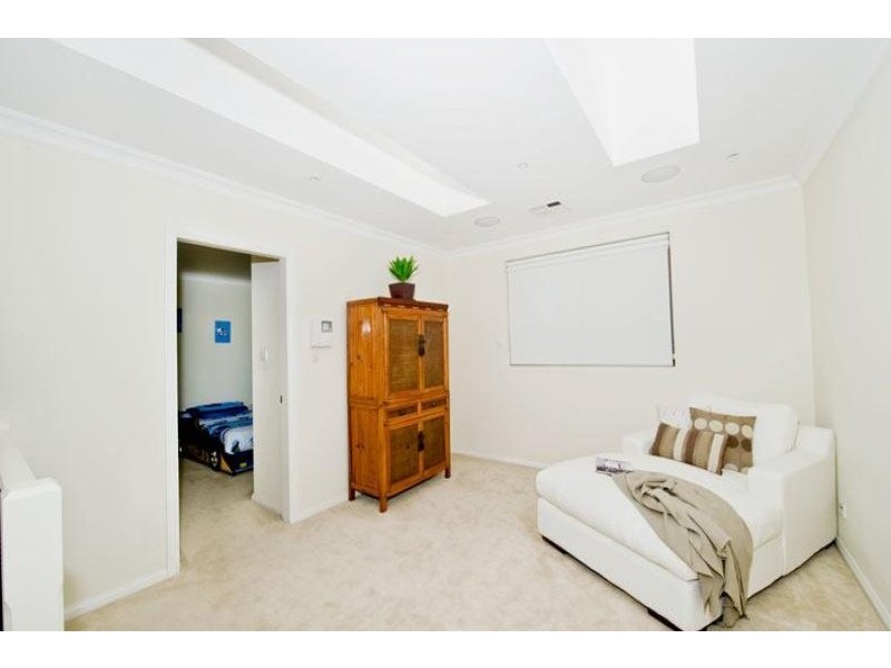 16 Brassie Street, North Bondi NSW 2026