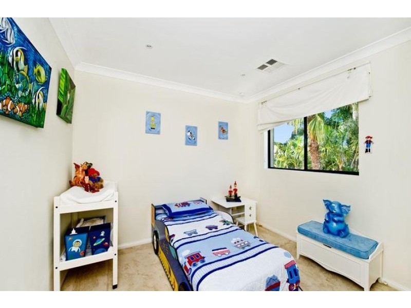 16 Brassie Street, North Bondi NSW 2026