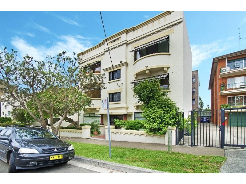 1/15 Kurrawa Avenue, Coogee NSW 2034