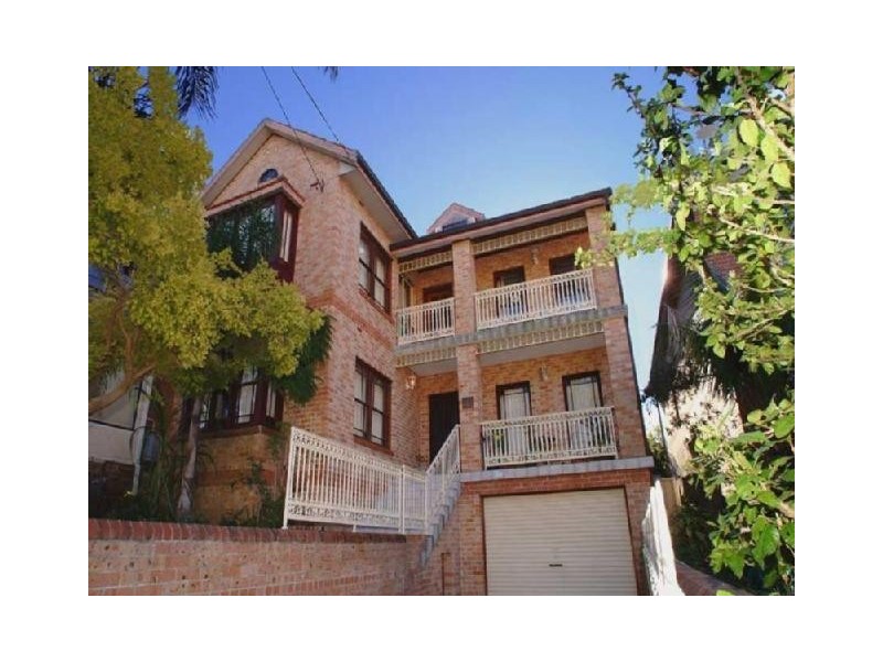 20 Lyons Road, Drummoyne NSW 2047