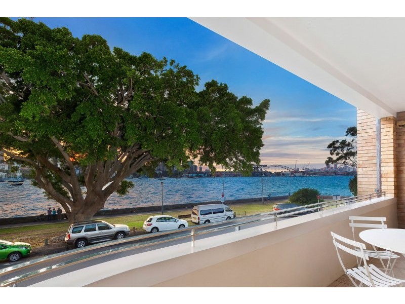 2/79 New Beach Road, Darling Point NSW 2027