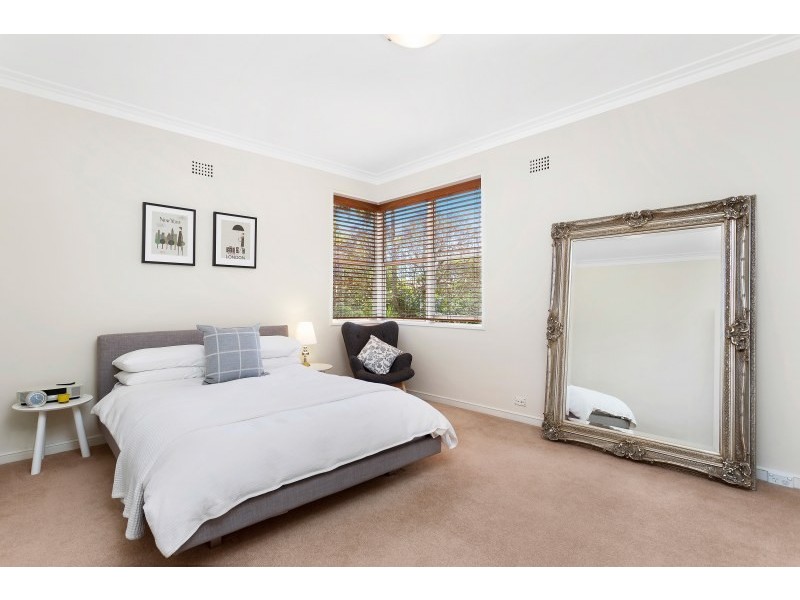 2/79 New Beach Road, Darling Point NSW 2027