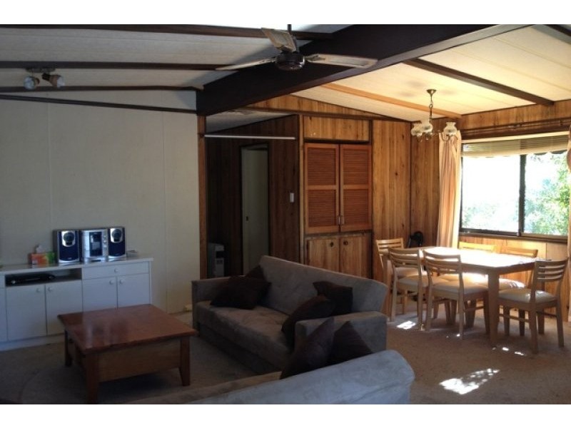 40 Acacia Street, Fishermans Paradise NSW 2539
