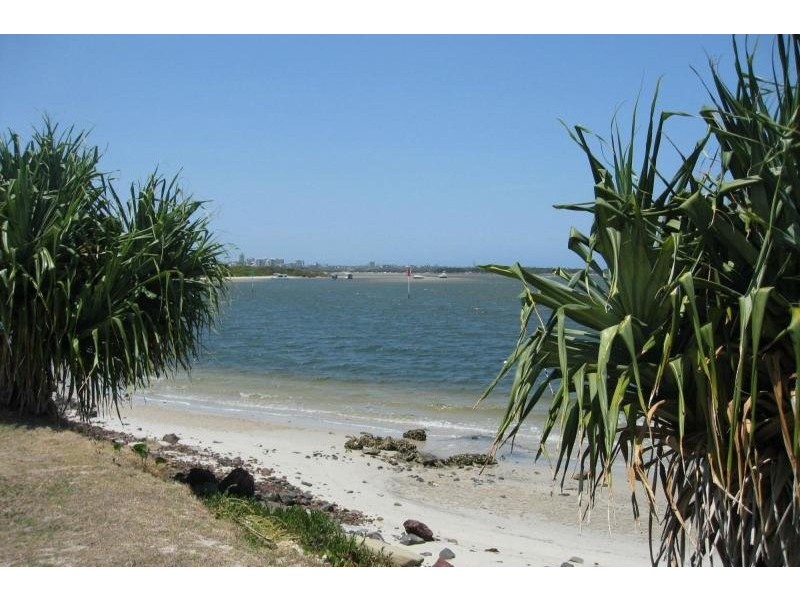 126 Golden Beach Esplanade, Golden Beach QLD 4551