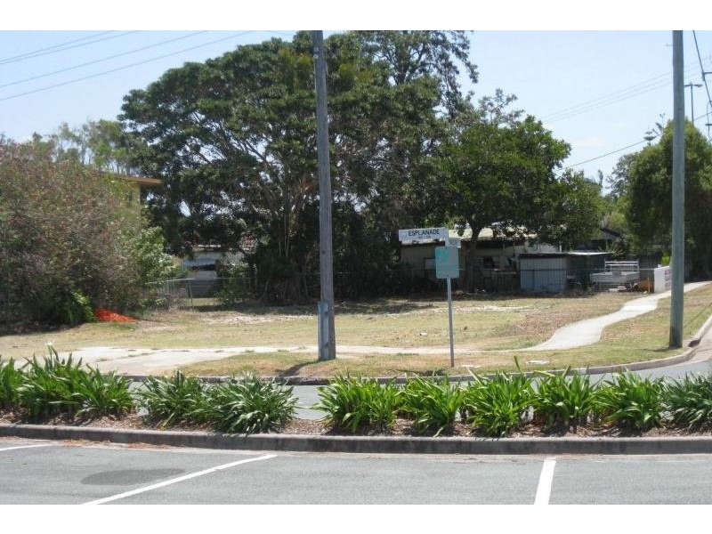 126 Golden Beach Esplanade, Golden Beach QLD 4551