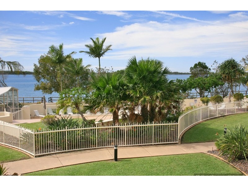 208/89 Golden Beach Esplanade, Golden Beach QLD 4551