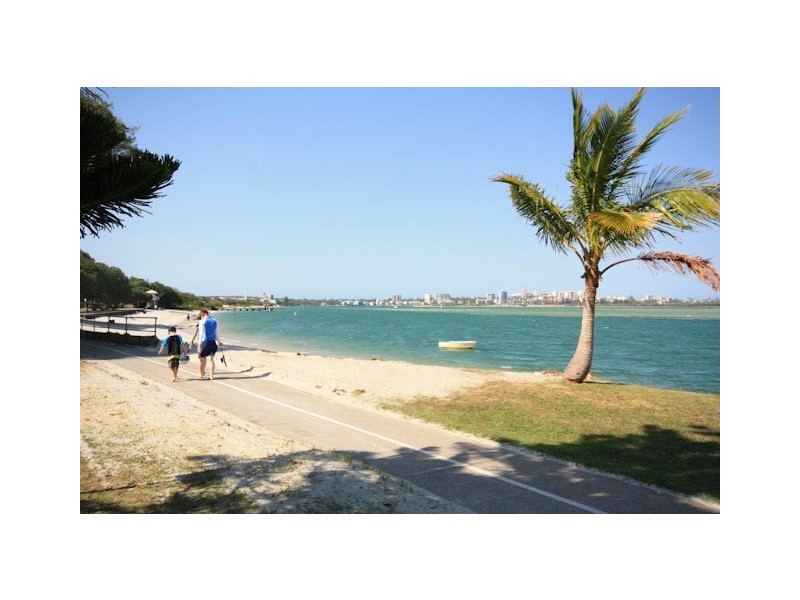 102/73 Golden Beach Esplanade, Golden Beach QLD 4551