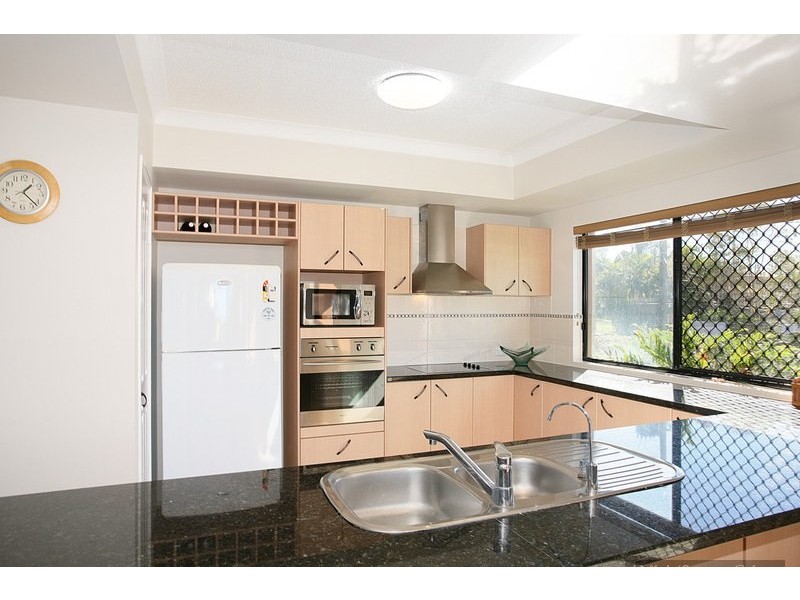 1/40 Golden Beach Esplanade, Golden Beach QLD 4551