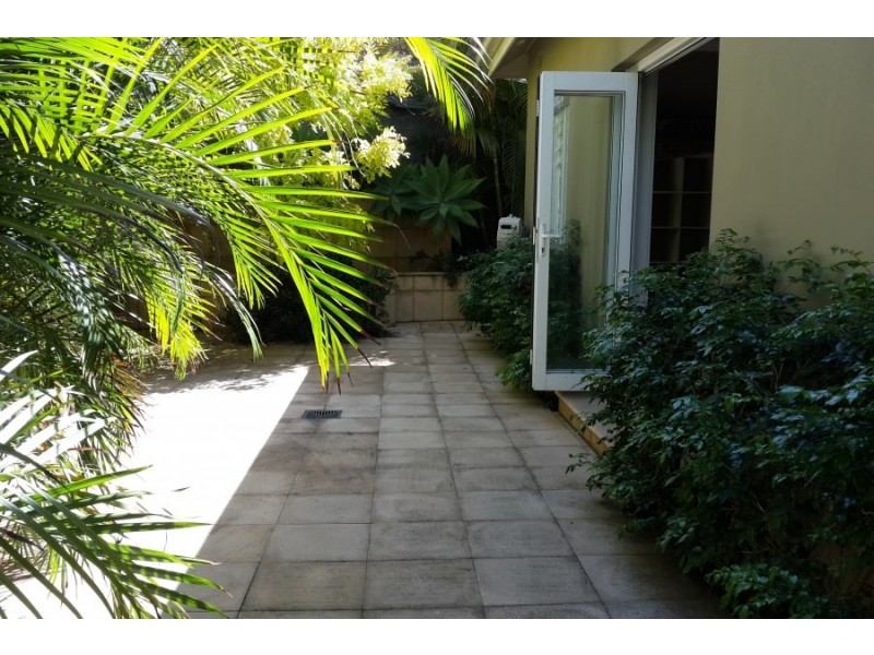 70 Sir Thomas Mitchell Road, Bondi Beach NSW 2026