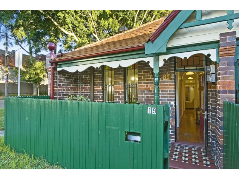 19 Birrell Street, Queens Park NSW 2022