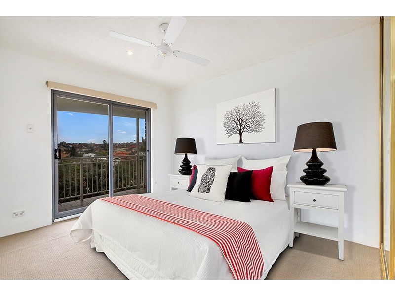 9/27 Wallis Parade, North Bondi NSW 2026