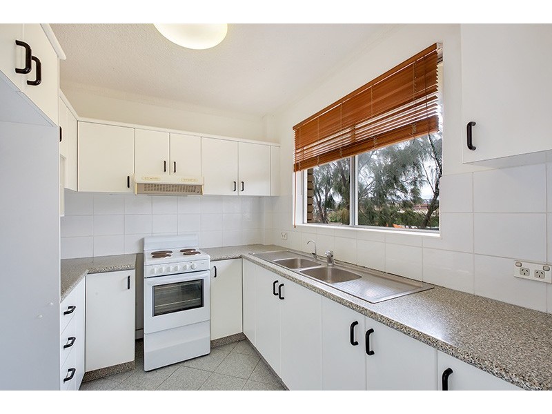 9/27 Wallis Parade, North Bondi NSW 2026