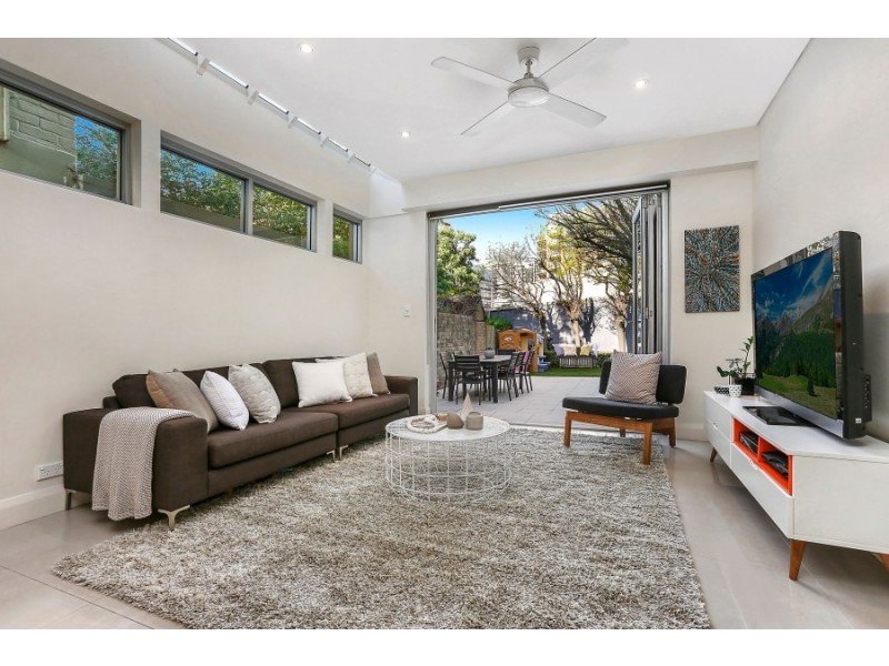 8 Mill Hill Road, Bondi Junction NSW 2022
