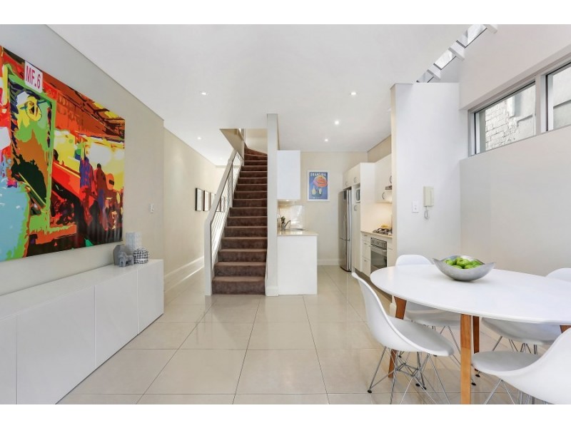 8 Mill Hill Road, Bondi Junction NSW 2022