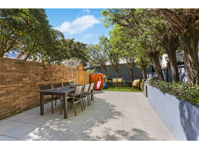 8 Mill Hill Road, Bondi Junction NSW 2022