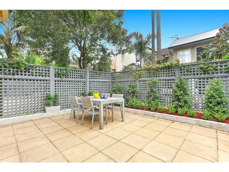 64 Ruthven Street, Bondi Junction NSW 2022