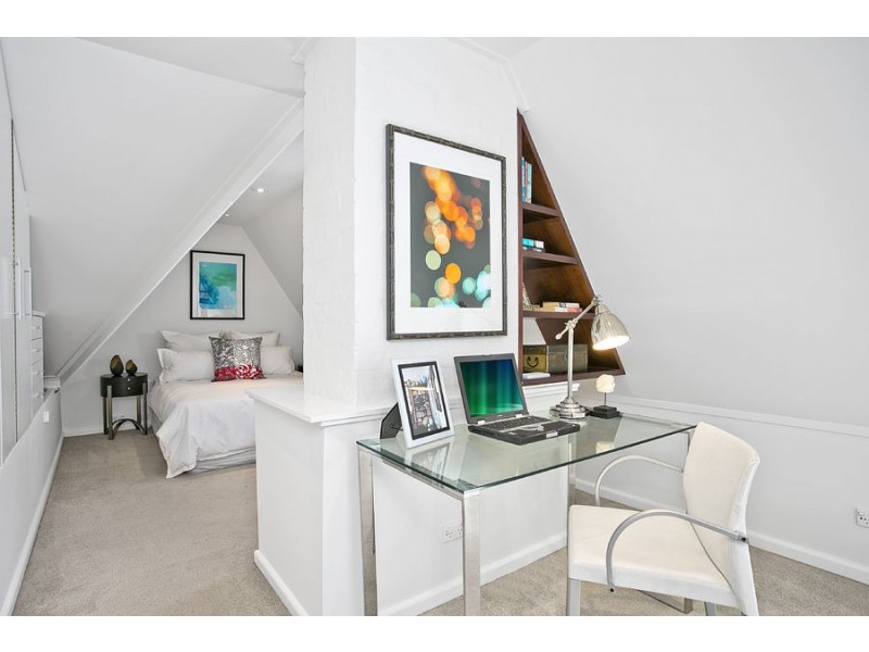 13 Woods Avenue, Woollahra NSW 2025