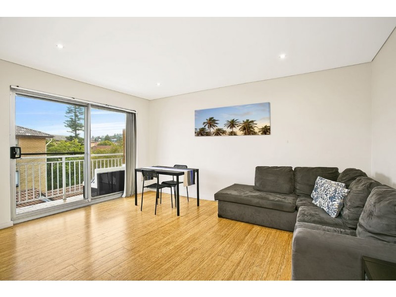 8/27 Wallis Parade, North Bondi NSW 2026