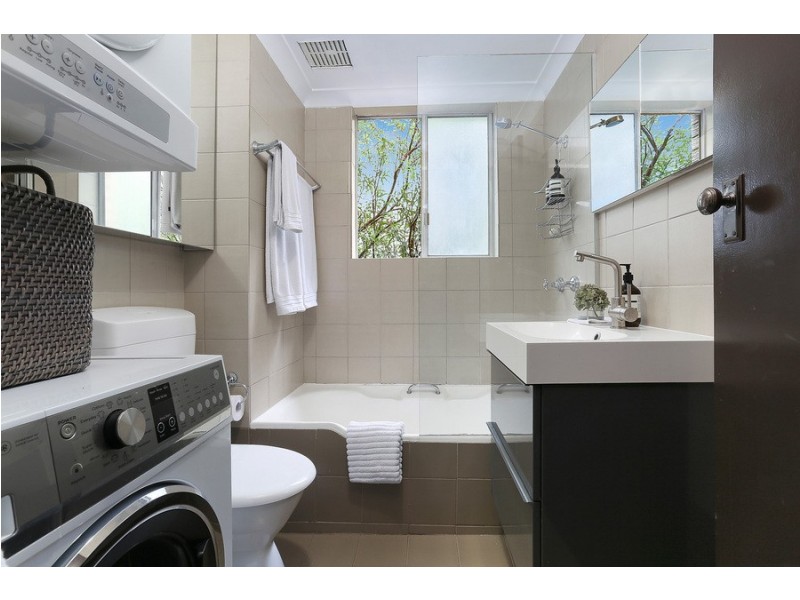 2 /76 Albion Street, Randwick NSW 2031