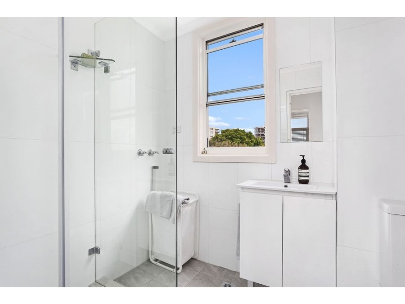 18/83 Old South Head Road, Bondi Junction NSW 2022