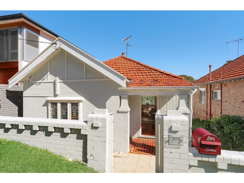 305 Alison Road, Coogee NSW 2034
