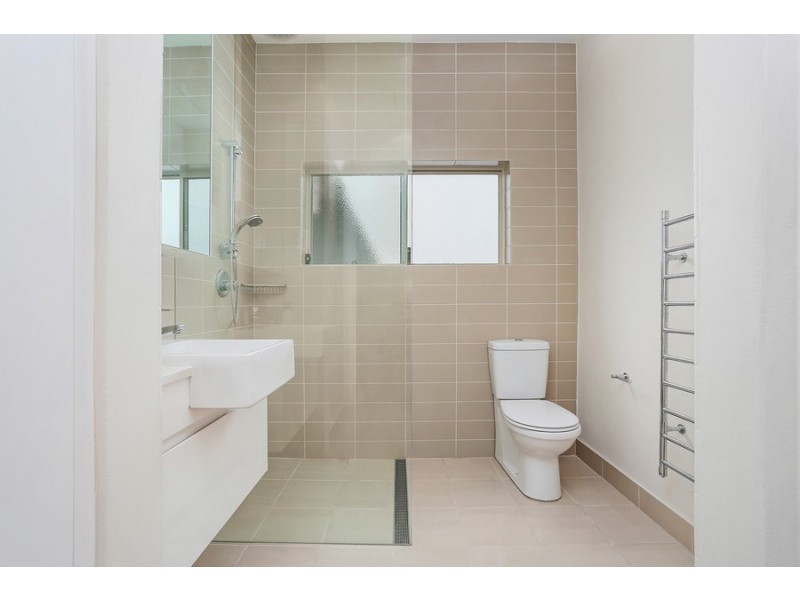 305 Alison Road, Coogee NSW 2034