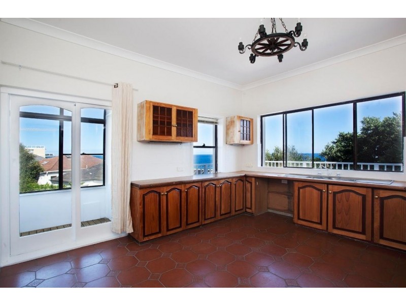 2/24 Dellview Street, Tamarama NSW 2026