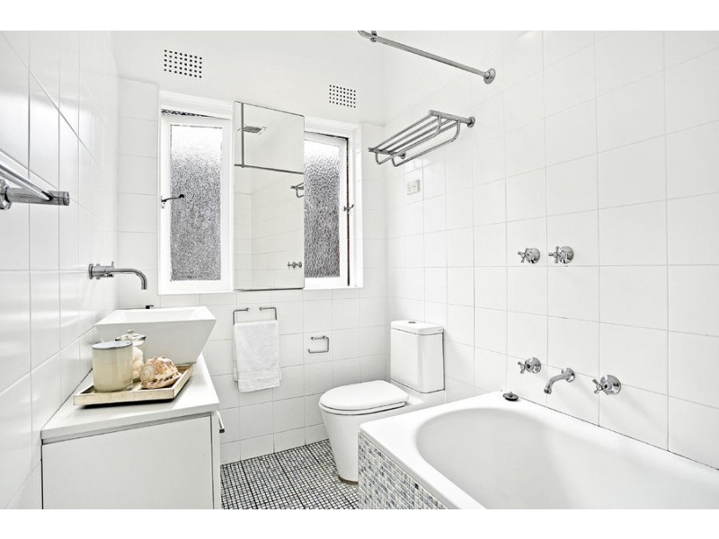 11/125 Old South Head Road, Bondi Junction NSW 2022